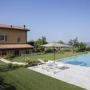 https://ca-muretta-relais.hotelinveneto.com